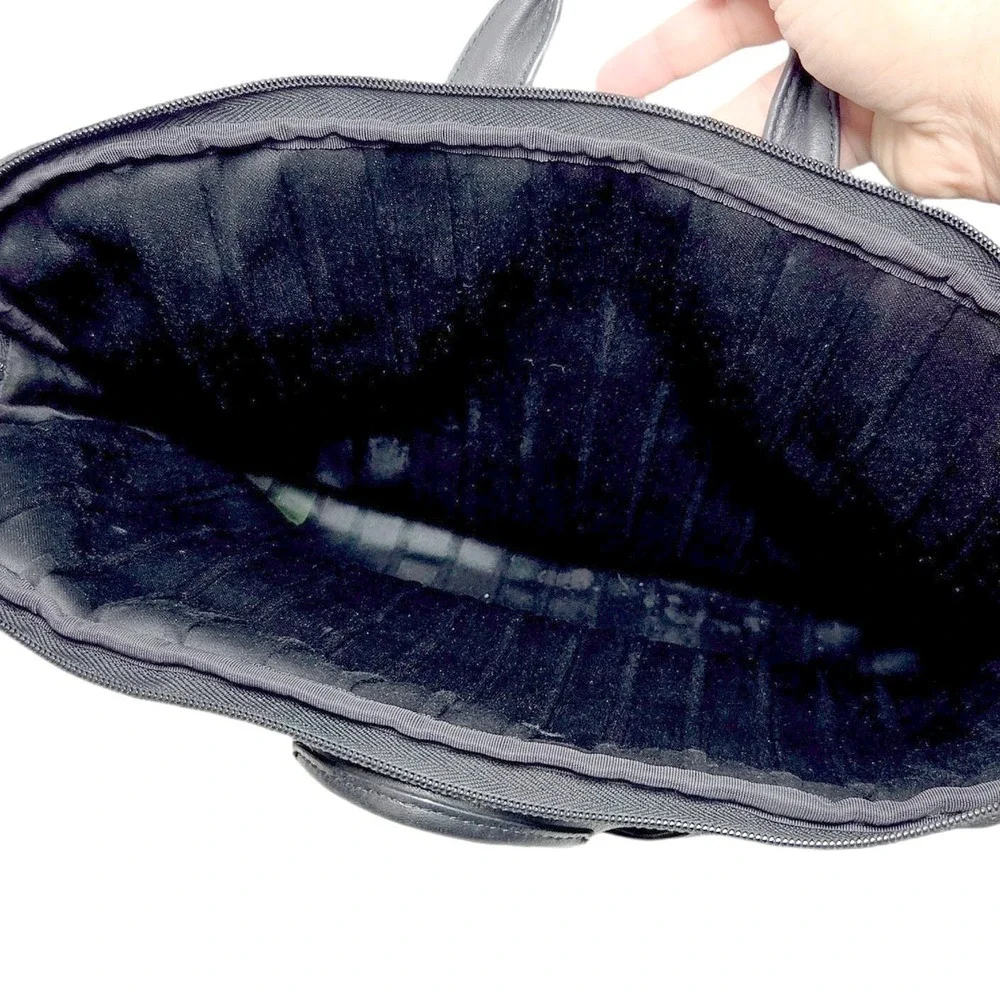Tumi professional black